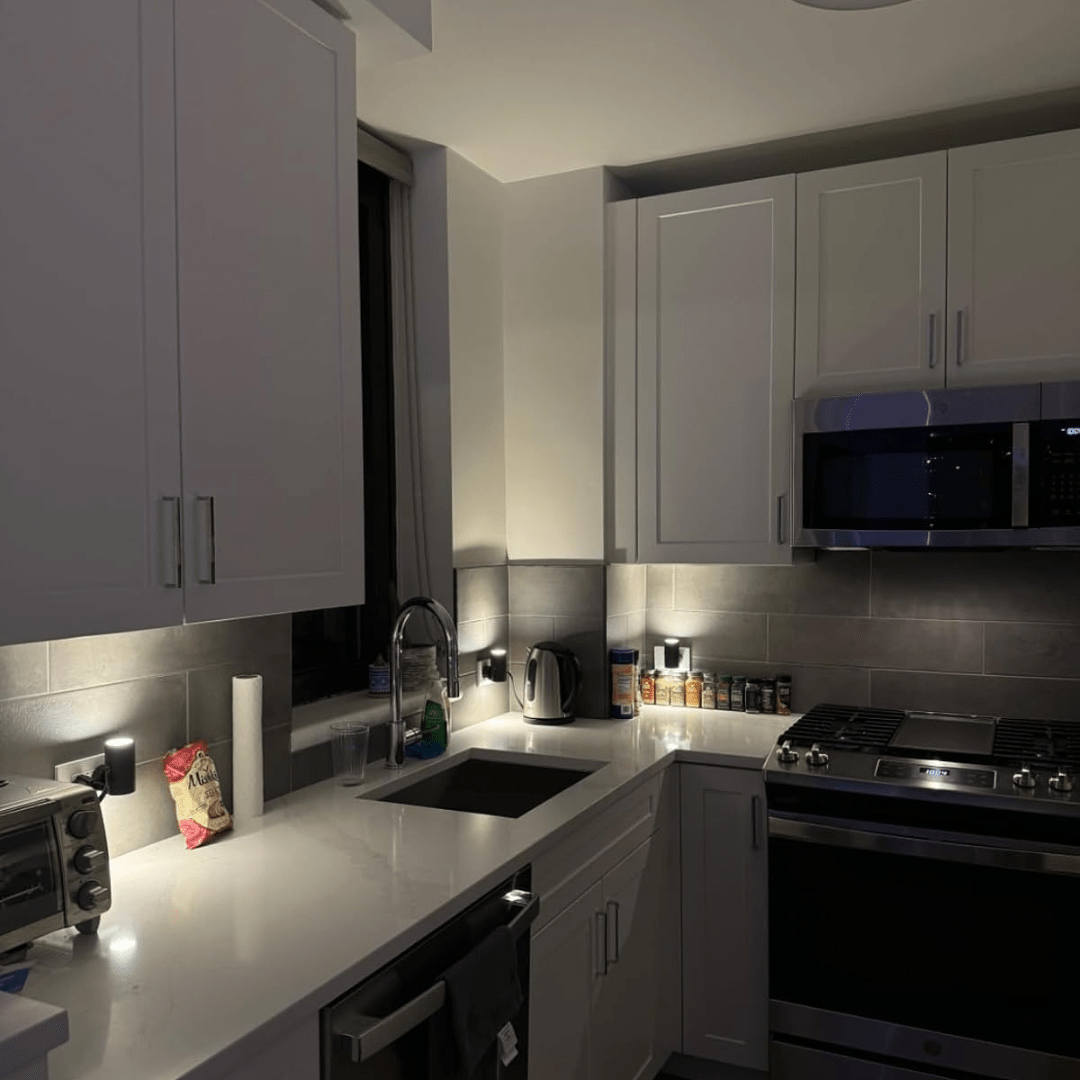 Dimmable LED Plug In Wall Lamp with Automatic Light Sensor – Modern Industrial Design for Home Illumination