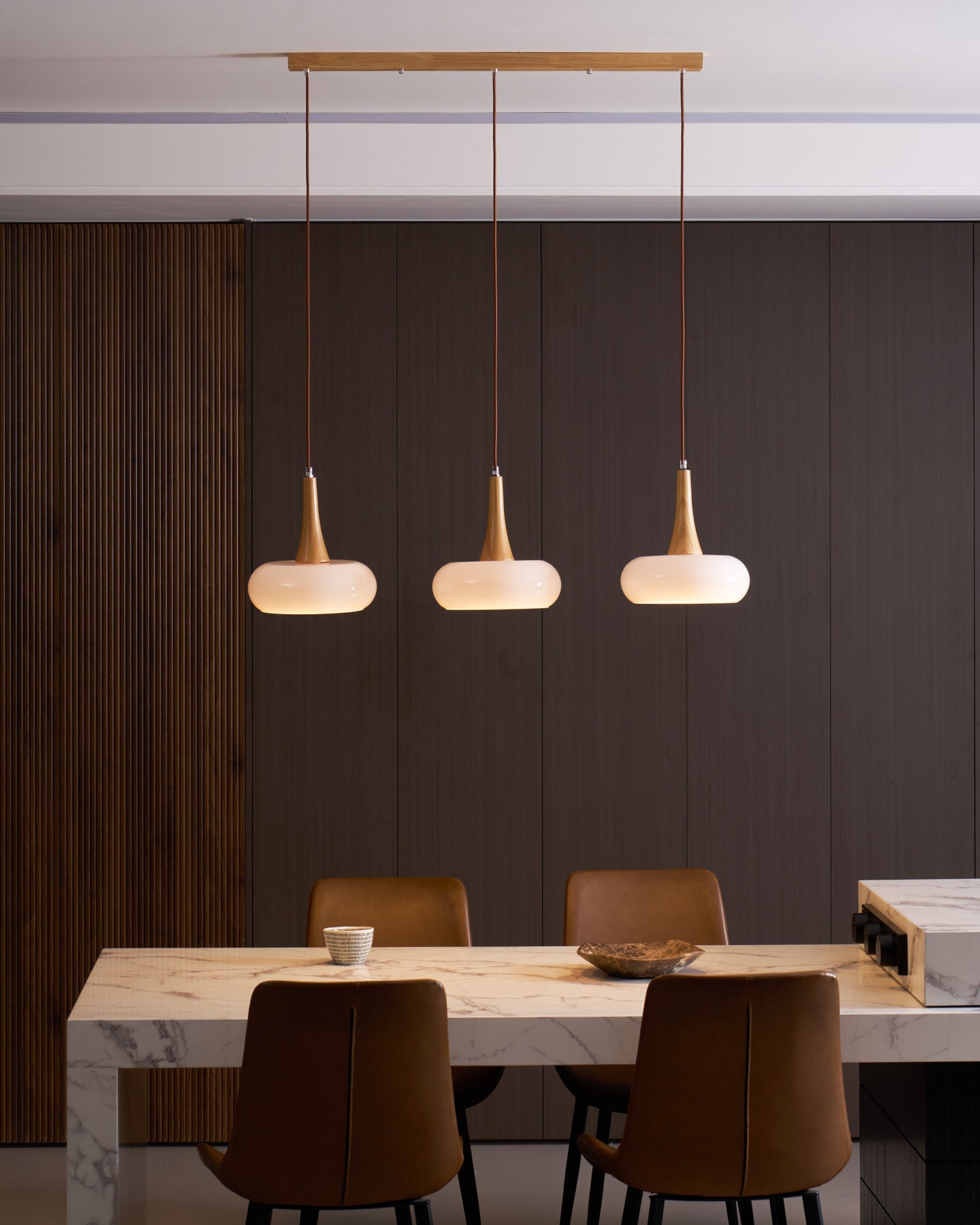 Hailie Pendant Lamp with Glass Shade and Wooden Accents – Modern Ceiling Light for Indoor Use