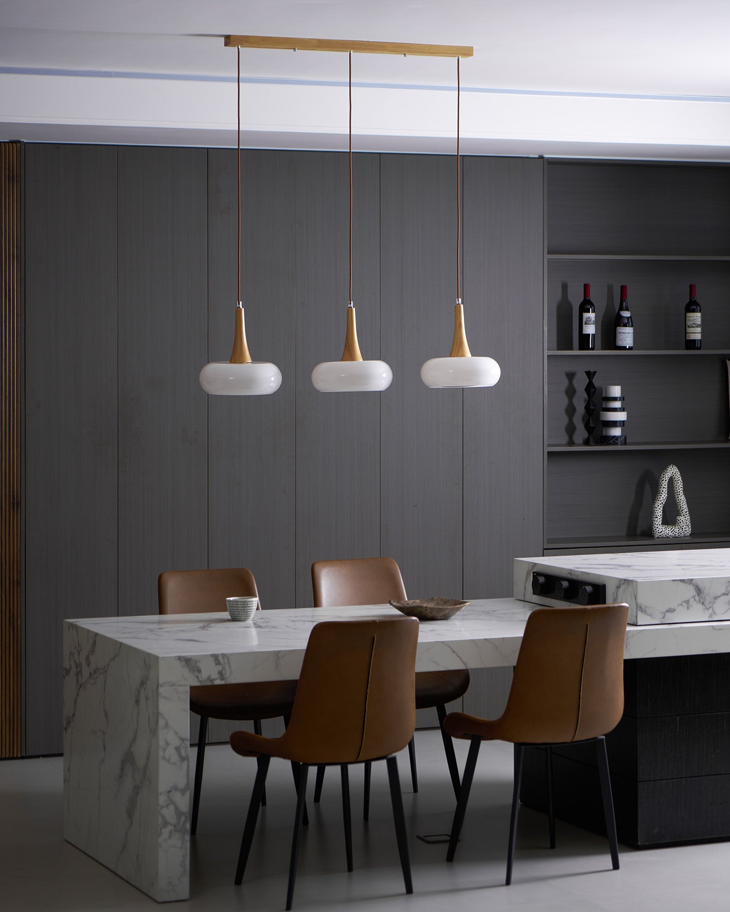 Hailie Pendant Lamp with Glass Shade and Wooden Accents – Modern Ceiling Light for Indoor Use