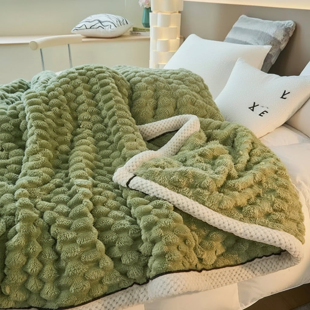 Lightweight Warm Polyester Throw