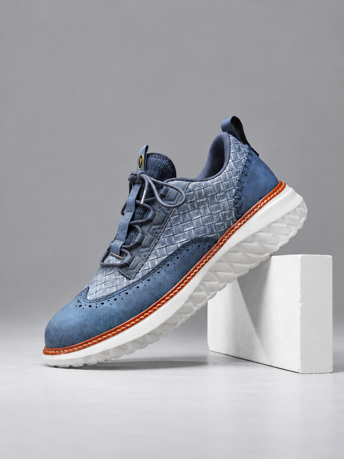 Men's Casual Sneakers With Laces