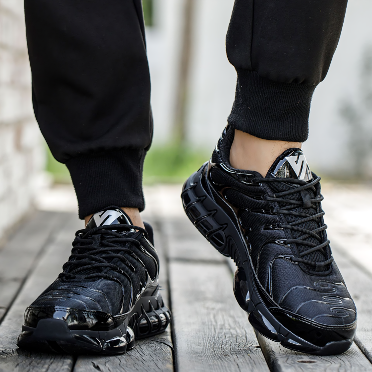 Men's Sneakers With Lightweight Cushioning