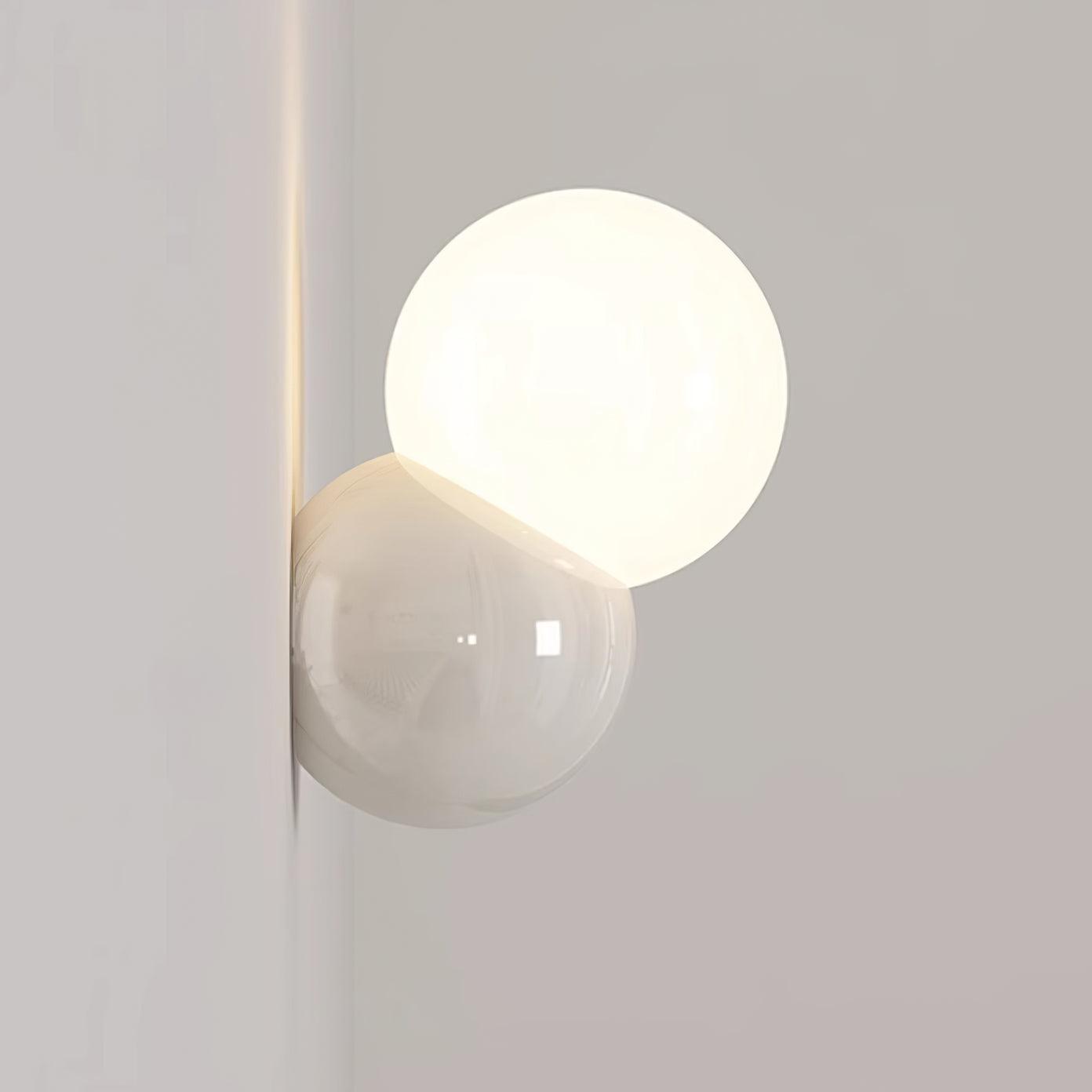Minimalist Adjustable Round Wall Lamp