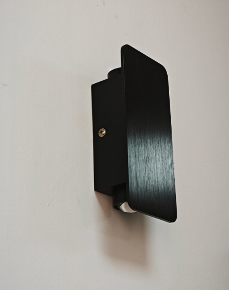Minimalist LED Wall Light Energy-Efficient Modern Aluminum Wall Lamp