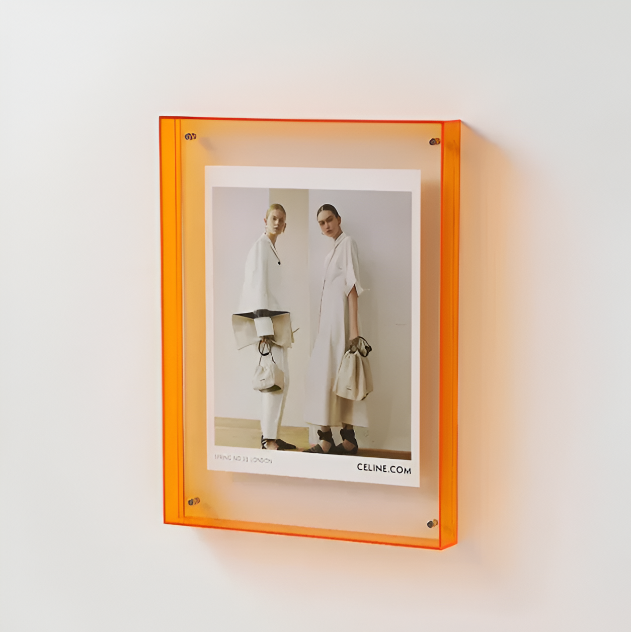 Modern Minimalist Acrylic Photo Frame – Clear Display for Photos and Artwork, Horizontal/Vertical Orientation, Durable Design