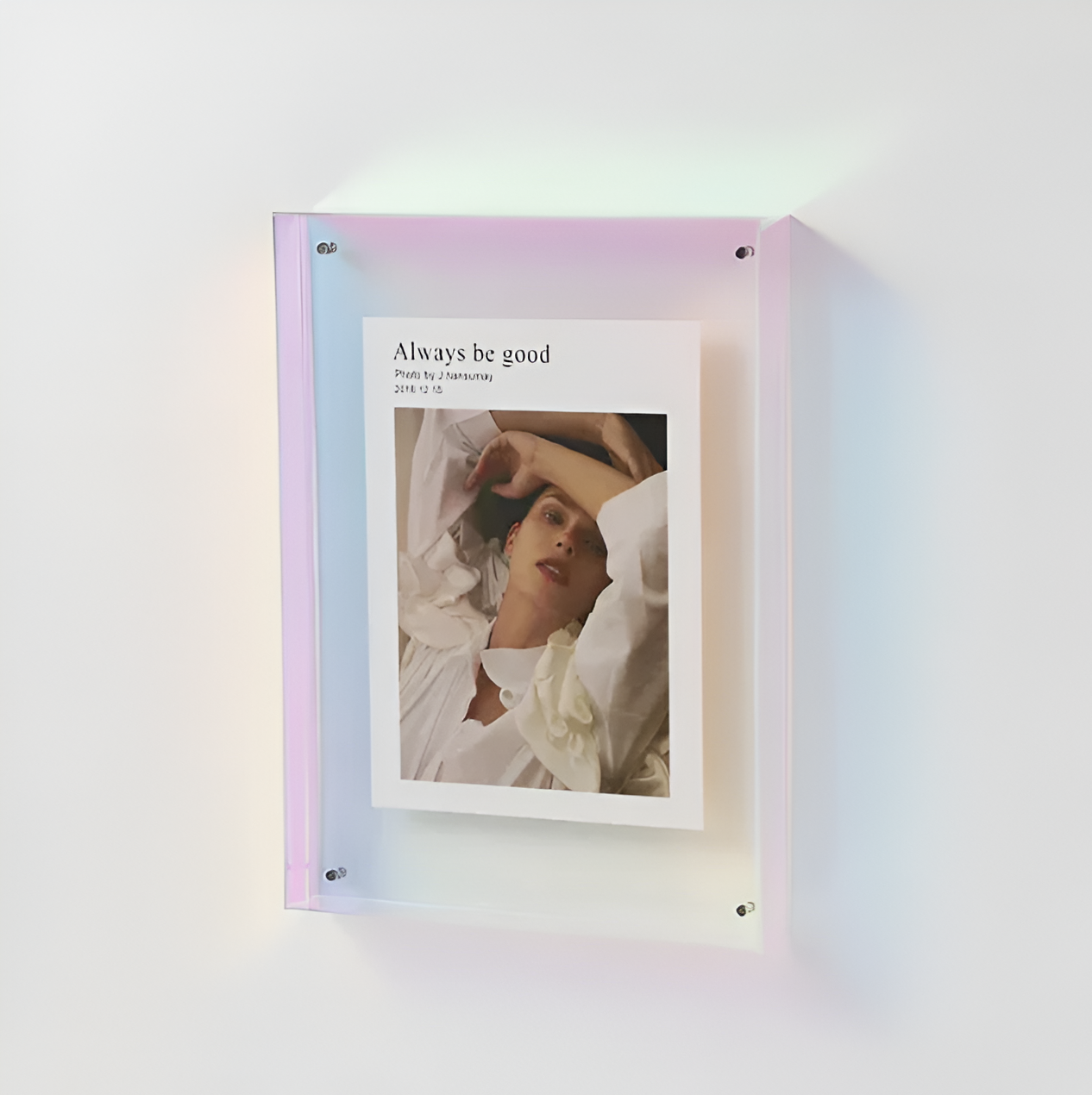Modern Minimalist Acrylic Photo Frame – Clear Display for Photos and Artwork, Horizontal/Vertical Orientation, Durable Design