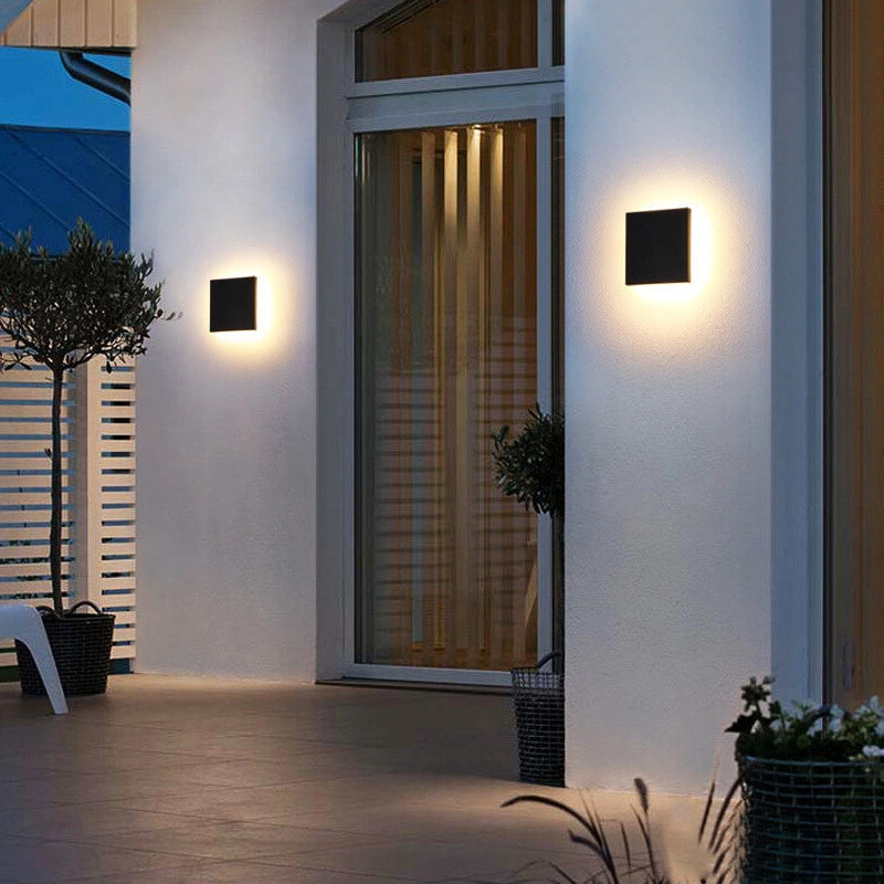 Modern Outdoor Wall Light – Square LED Lantern in Durable Aluminum for Garden and Exterior Use, IP65 Rated