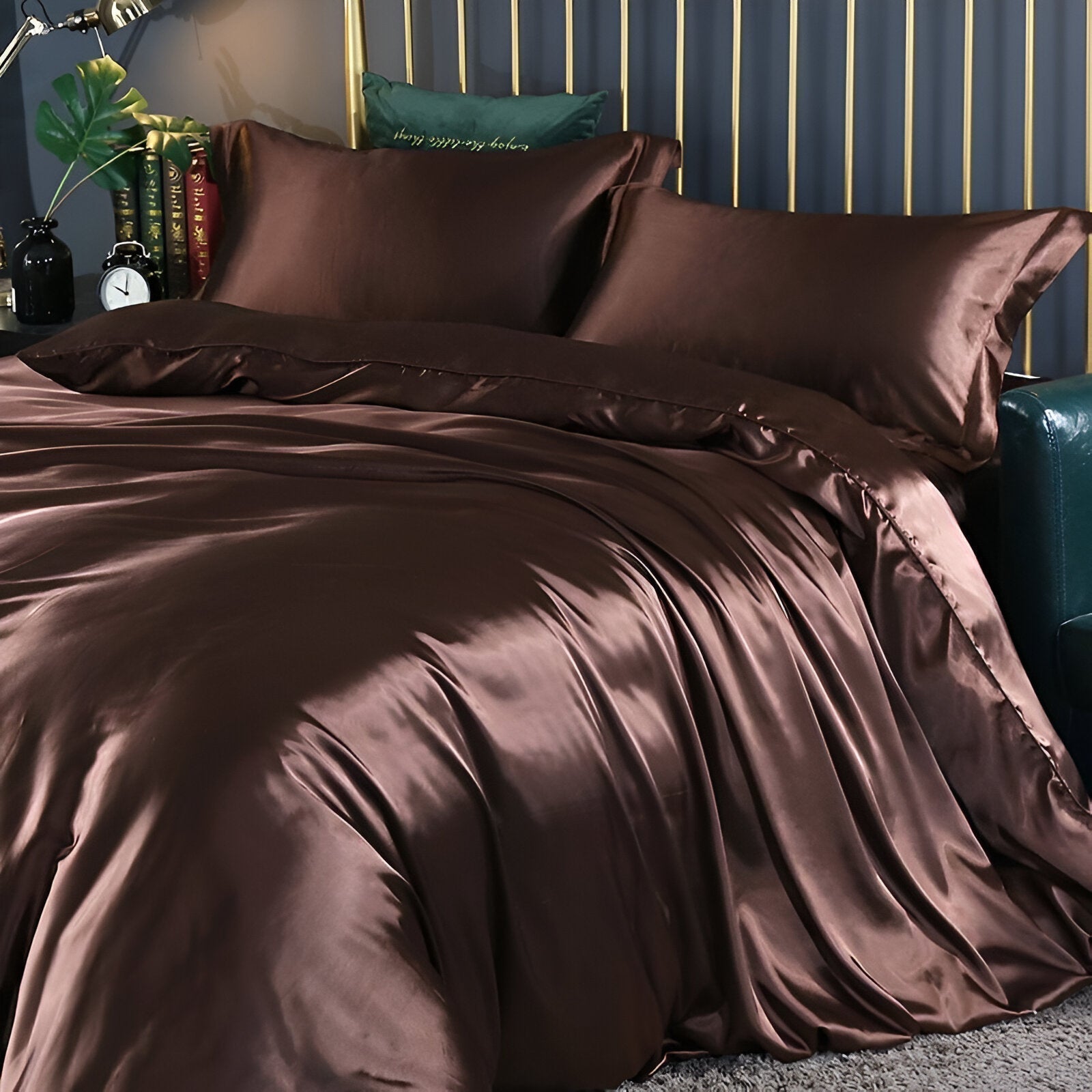 Mulberry Silk Duvet Cover with Breathable Temperature-Regulating Design
