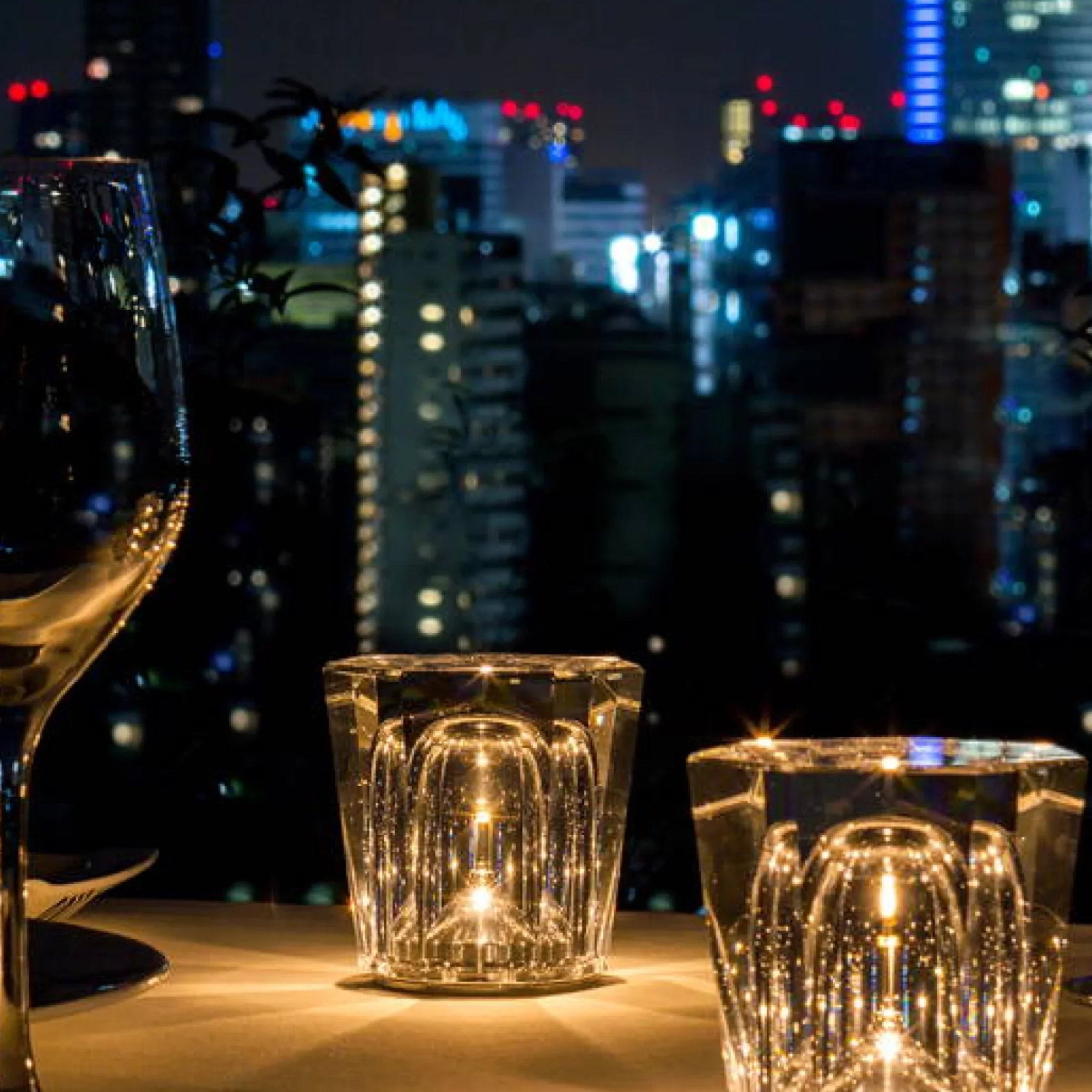 Rechargeable LED Crystal Table Lamp – Elegant Cordless Bedside Lamp with Diamond Design and Wireless Convenience