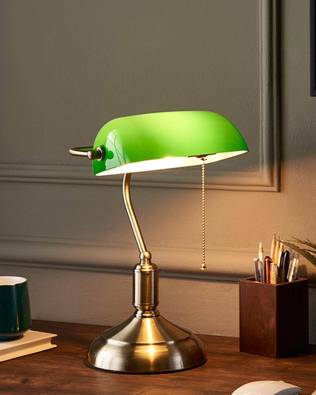 Round Energy-Efficient Table Lamp