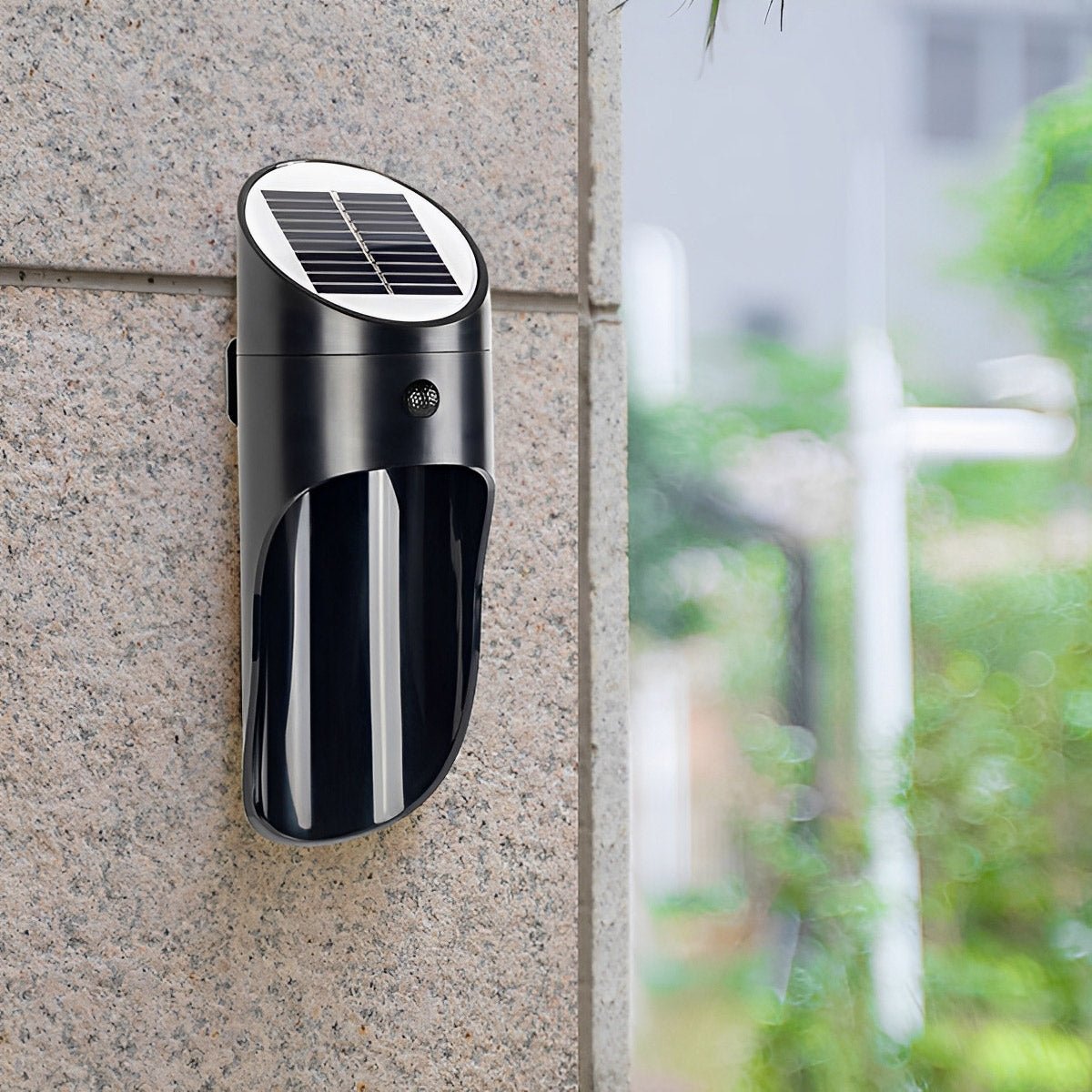 Solar Outdoor Wall Light with PIR Motion Sensor