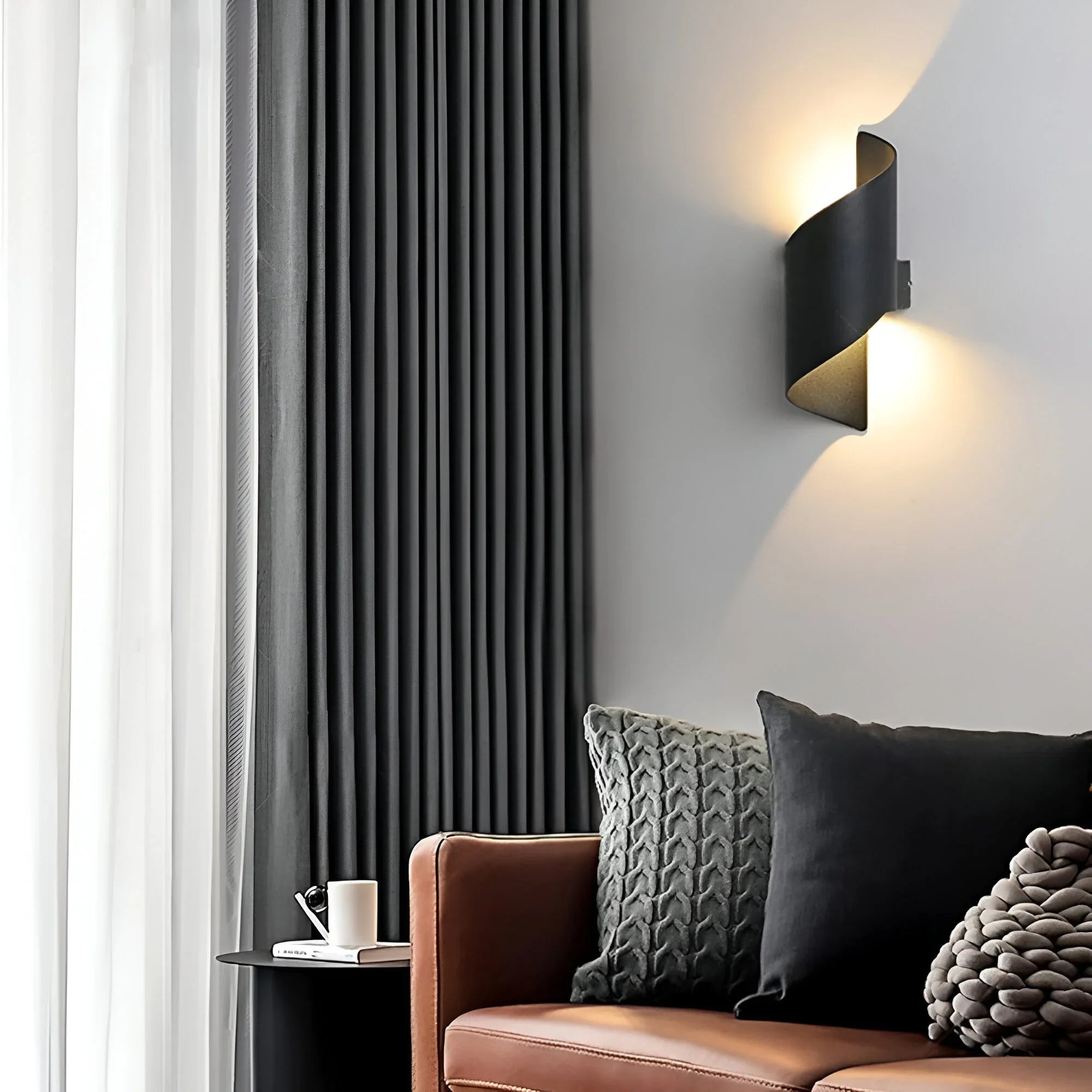 Twisted Accent LED Wall Light with Minimalist Design