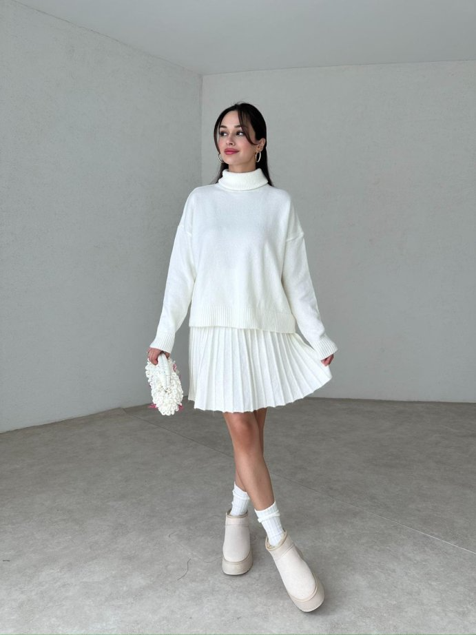 Women’s Pleated Knitted Skirt Set