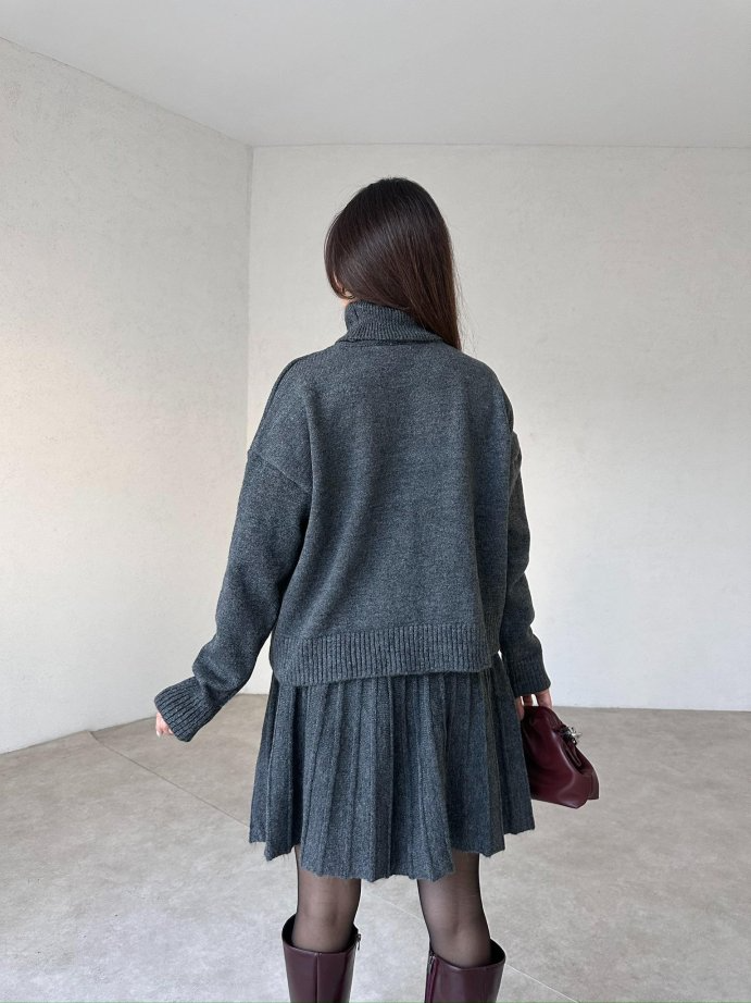 Women’s Pleated Knitted Skirt Set