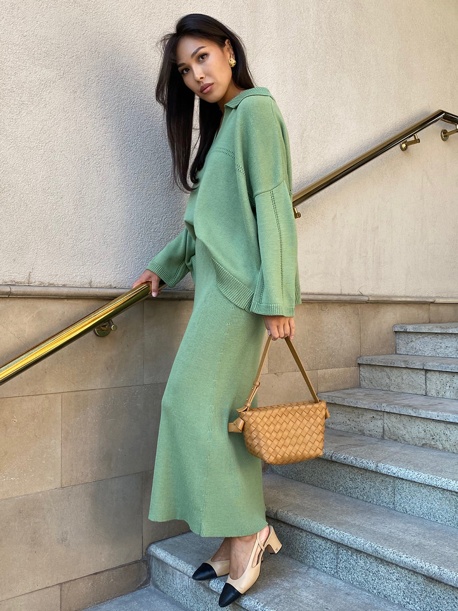 Women’s V-Neck Knitted Trouser Set