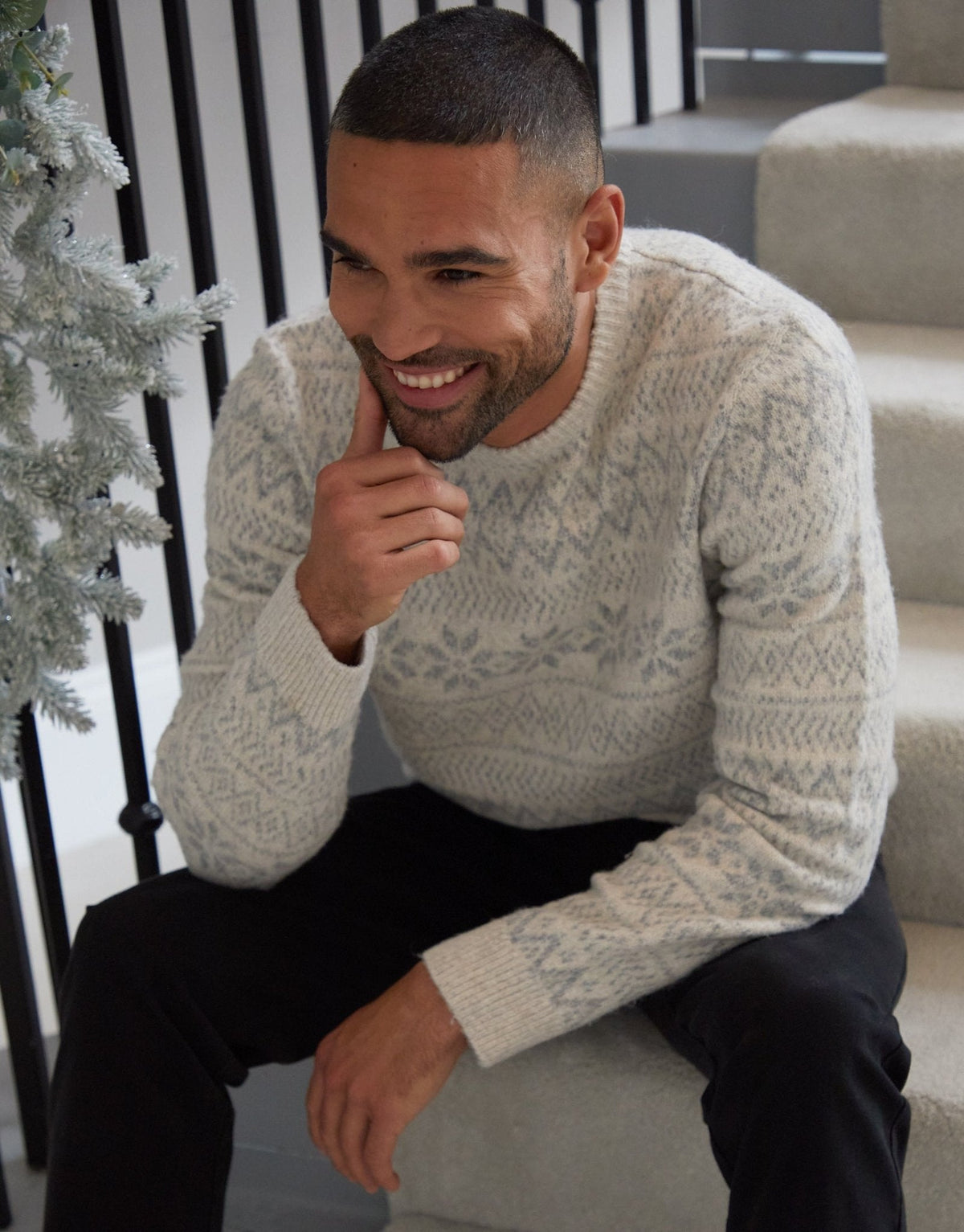 Men's Christmas Jumper Fair Isle Snowflake Crew Neck in Ecru