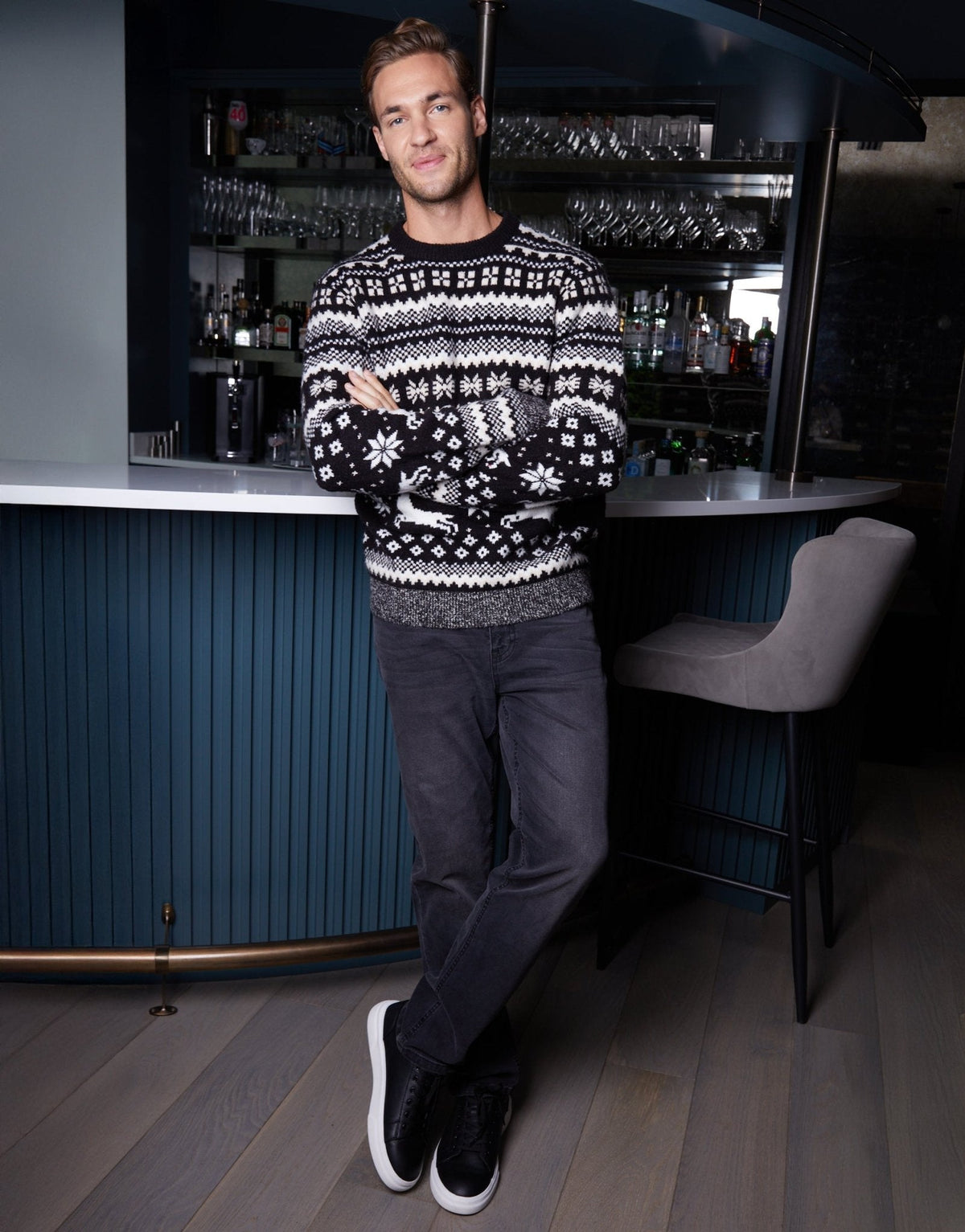 Men's Christmas Jumper Fair Isle Reindeer Snowflake in Black