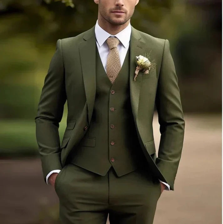 Men's Peak Lapel Slim Fit Three-Piece Suit