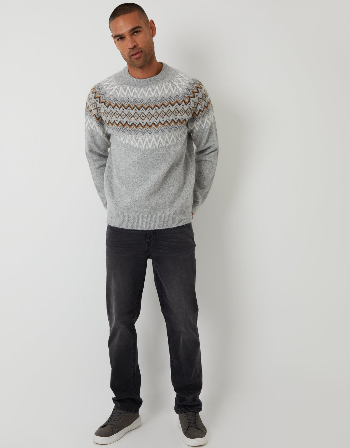 Men's Christmas Jumper Fair Isle Zigzag Yoke in Grey Marl