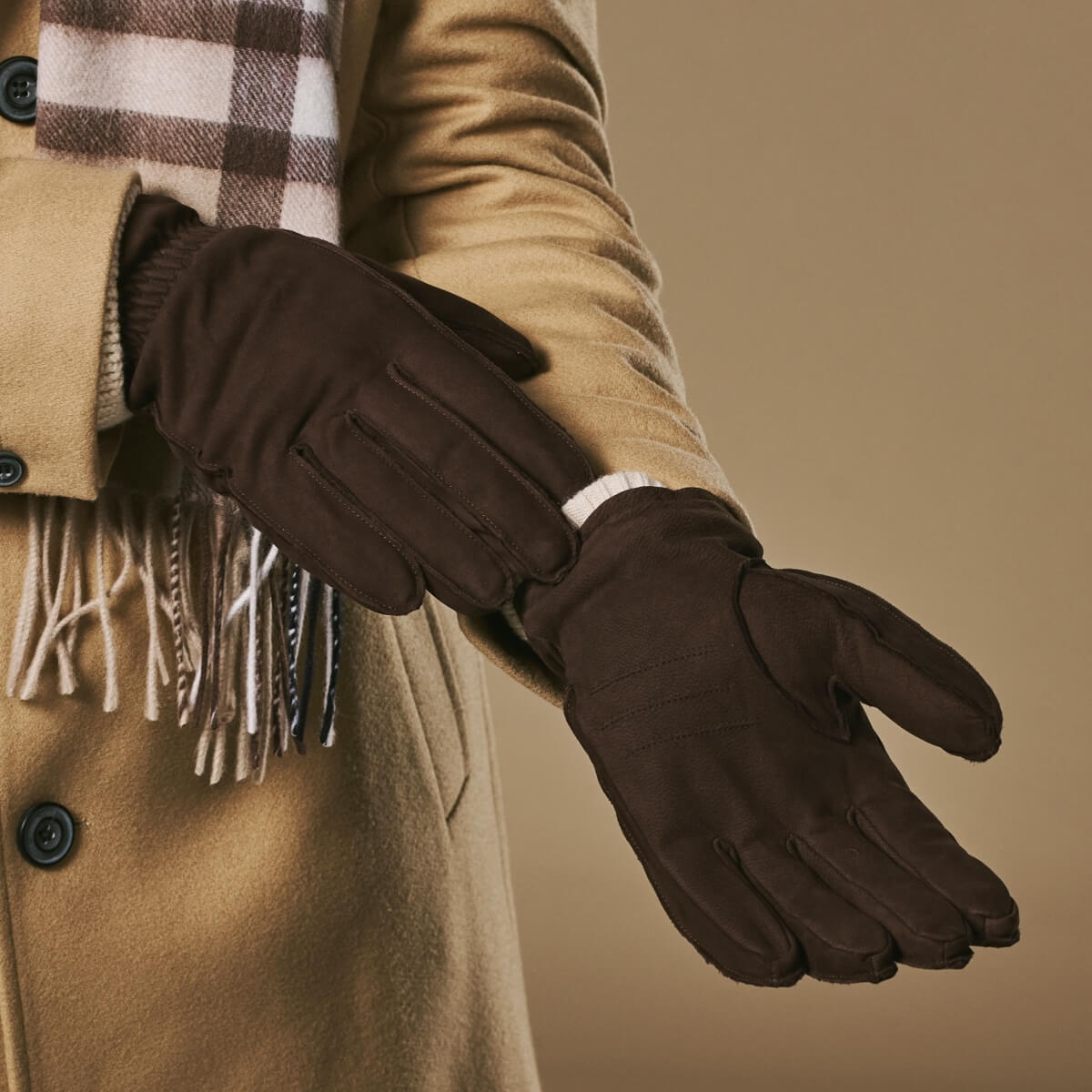 Men's Winter Gloves with Ribbed Cuff in Dark Brown