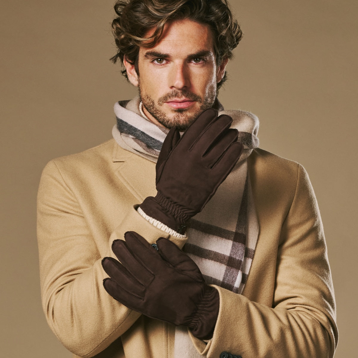 Men's Winter Gloves with Ribbed Cuff in Dark Brown