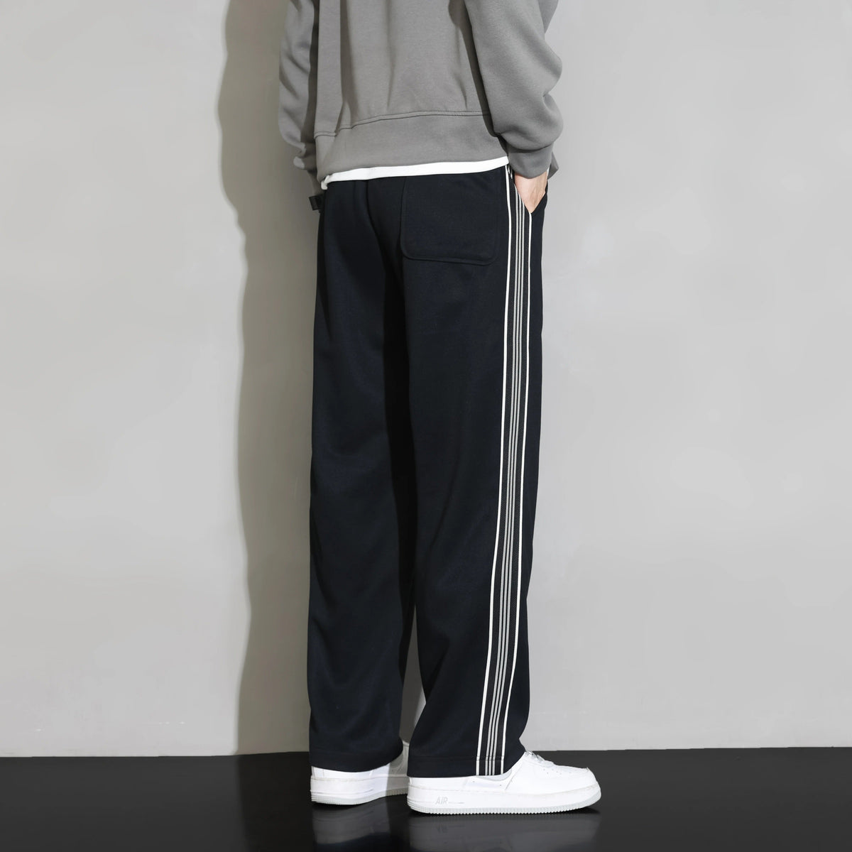 Men's Side Stripe Straight-Leg Joggers