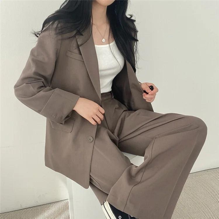 Women's Notch Lapel Blazer & Straight-Leg Trouser Suit