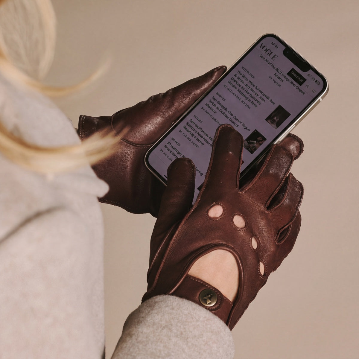 Women's Faux Leather Touchscreen Driving Gloves with Snap Closure