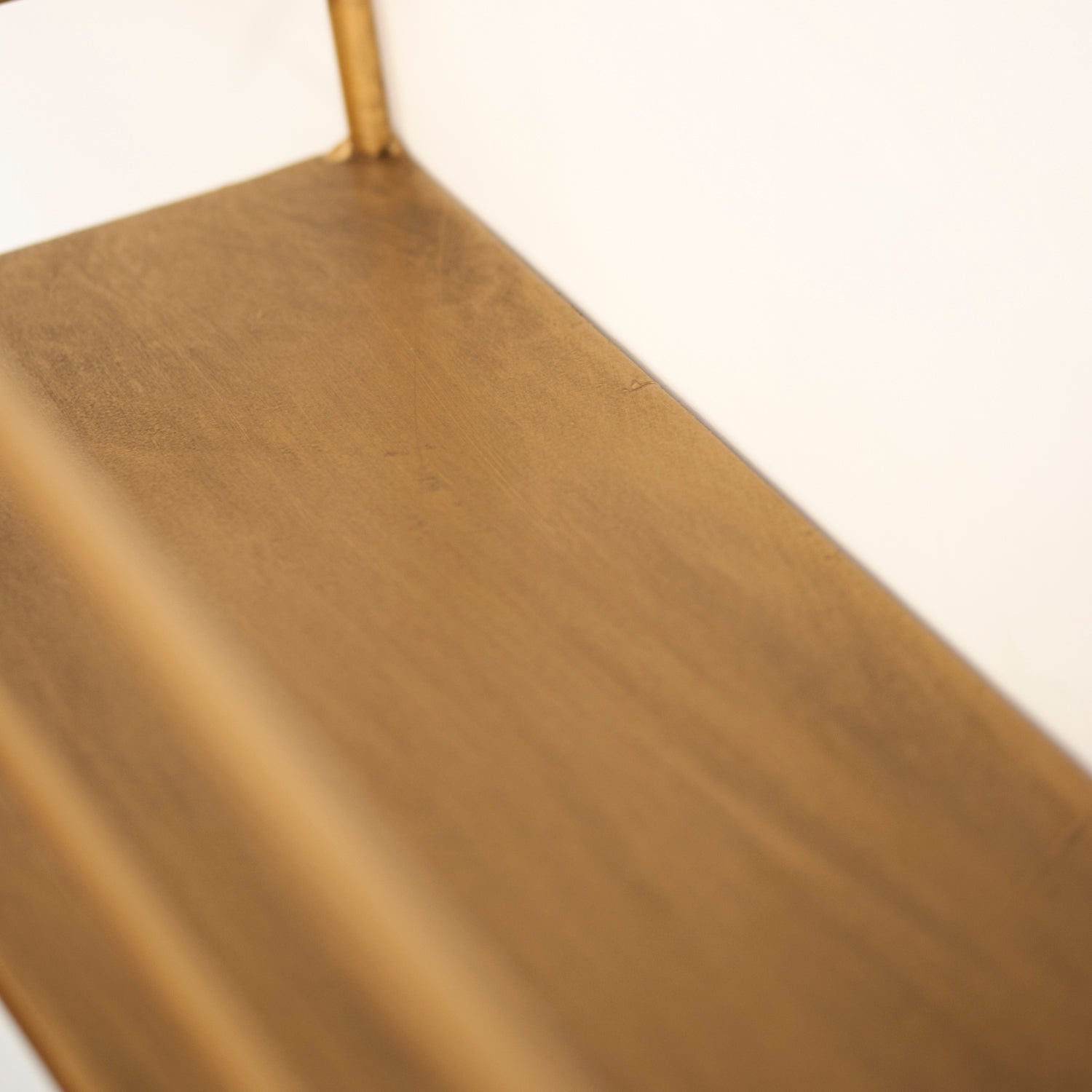 Industrial Gold Metal Wall Shelf with Open Wire Frame – 55 cm