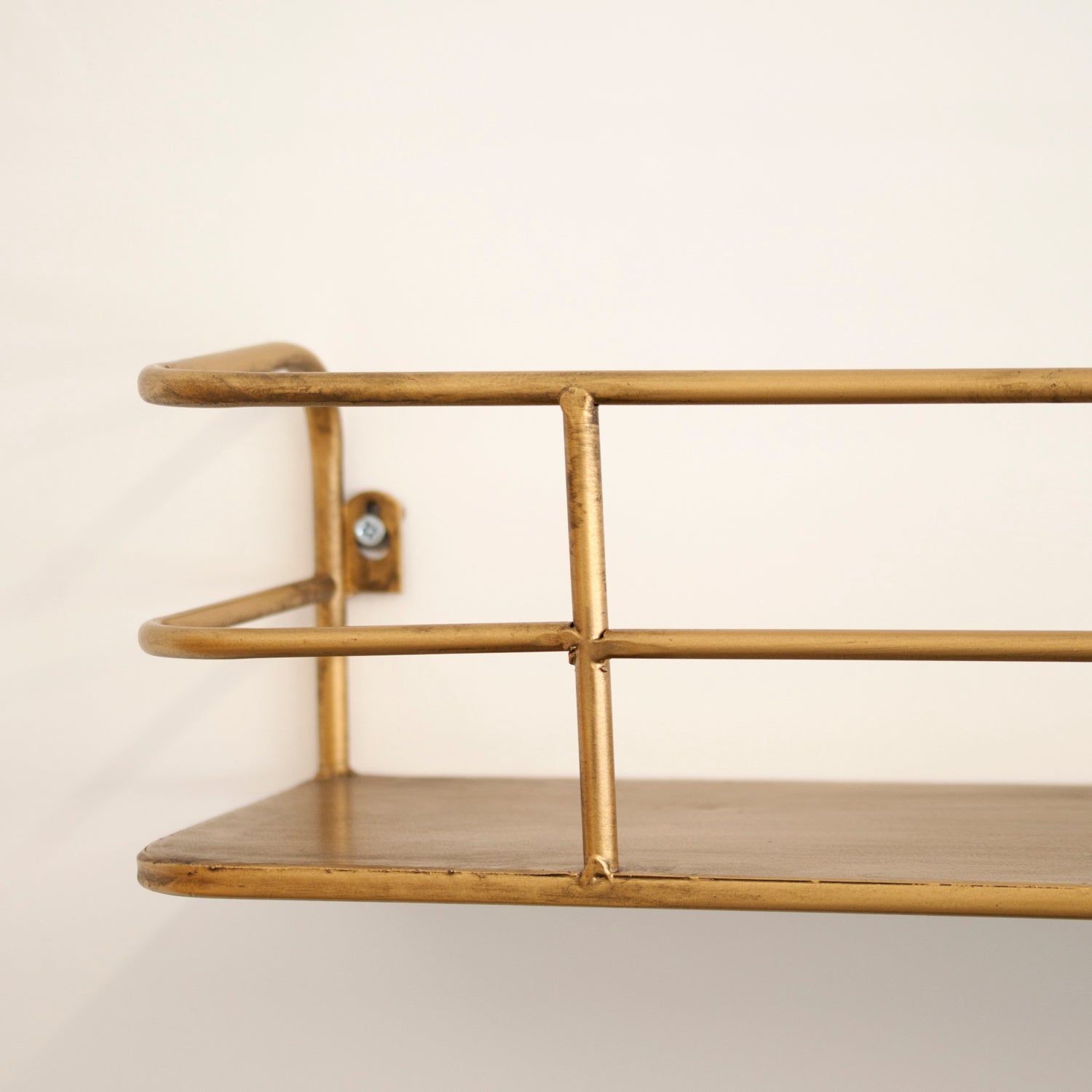 Industrial Gold Metal Wall Shelf with Open Wire Frame – 55 cm