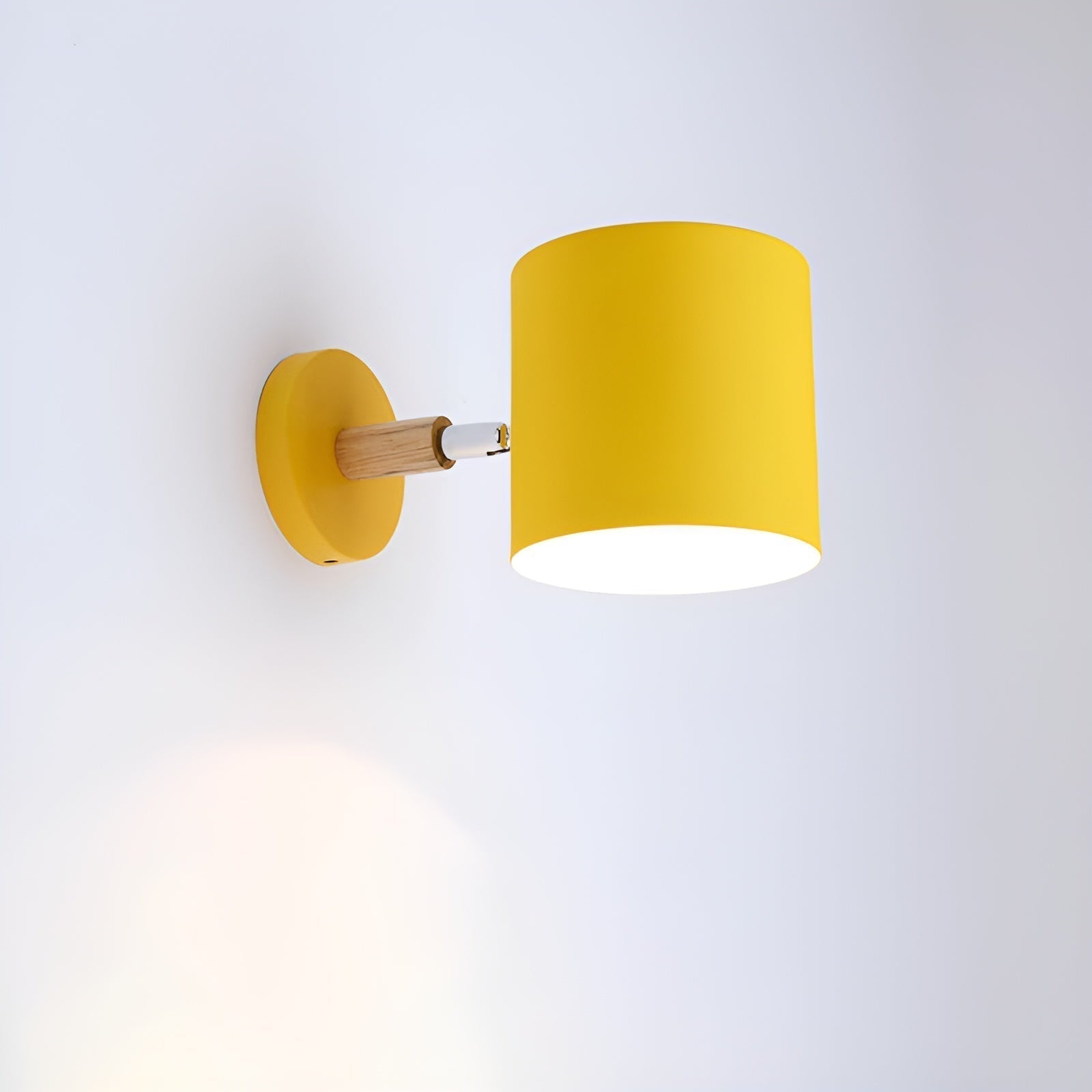 Accent Energy-Efficient Wall Lamp