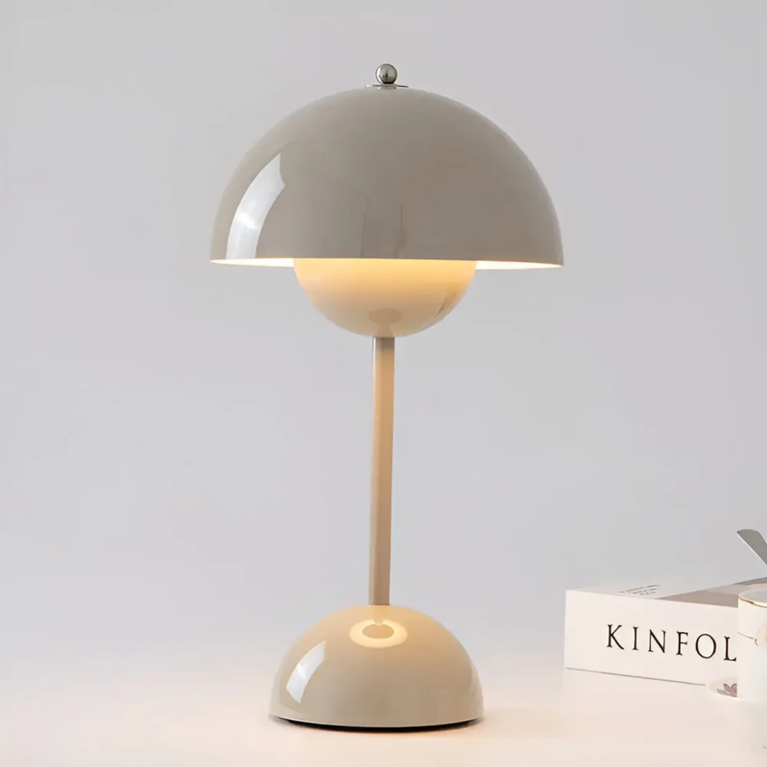 Accent Wireless Table Lamp