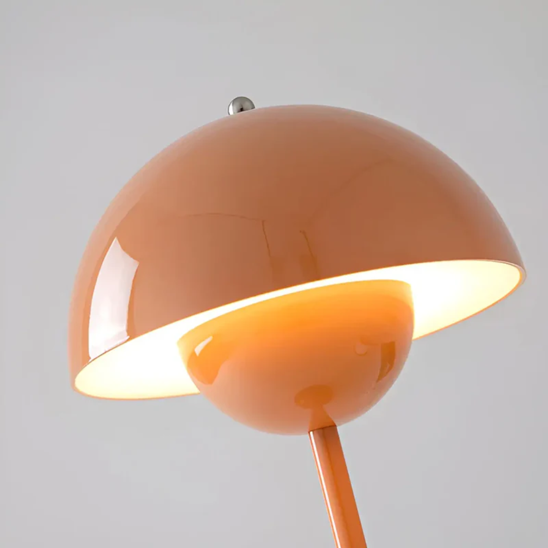 Accent Wireless Table Lamp