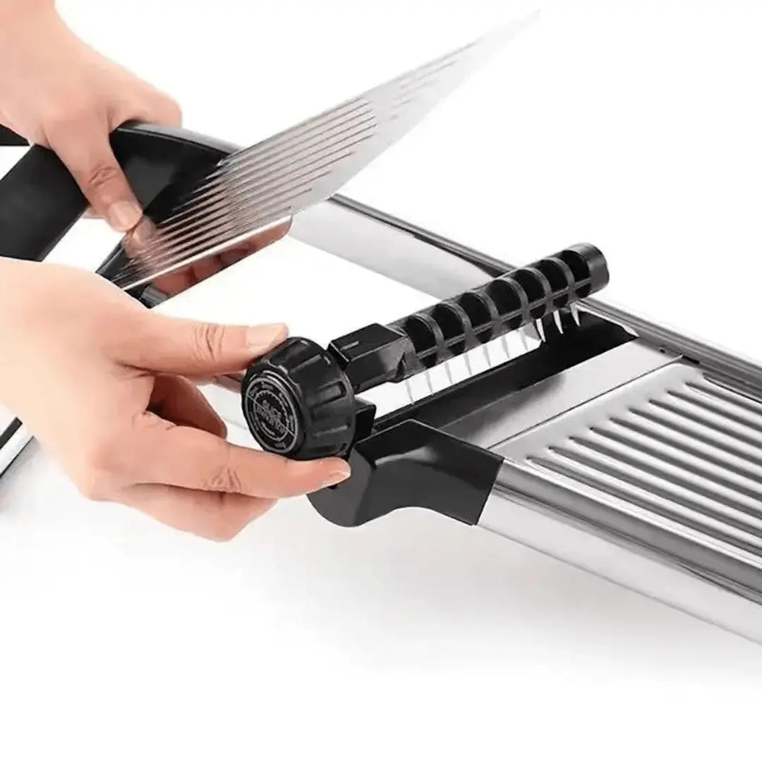 Adjustable Precision Vegetable Slicer