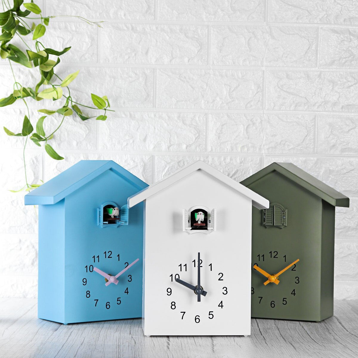Charming Cuckoo Wall Clock Decor – 20x25 cm Battery Operated Clock in Blue, White, and Green for Cozy Home Design