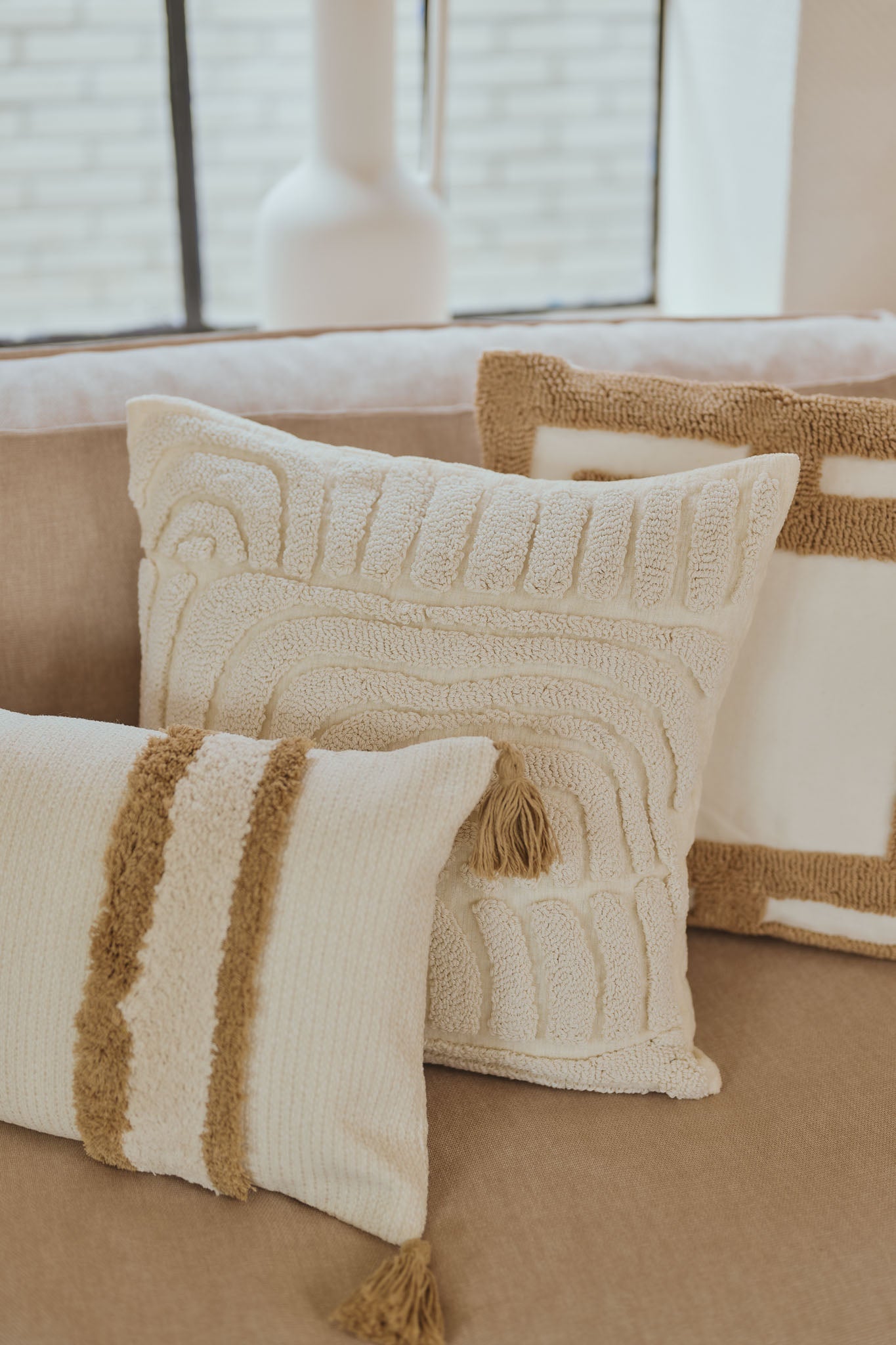 Cotton Blend Tufted Cushion Cover 30x60 cm - Elegant Boho Design for Couch and Sofa