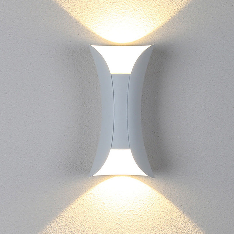 Curved Outdoor Wall Lights - IP65 Waterproof LED Lamp in Metal and Acrylic for Garden and Corridor Lighting