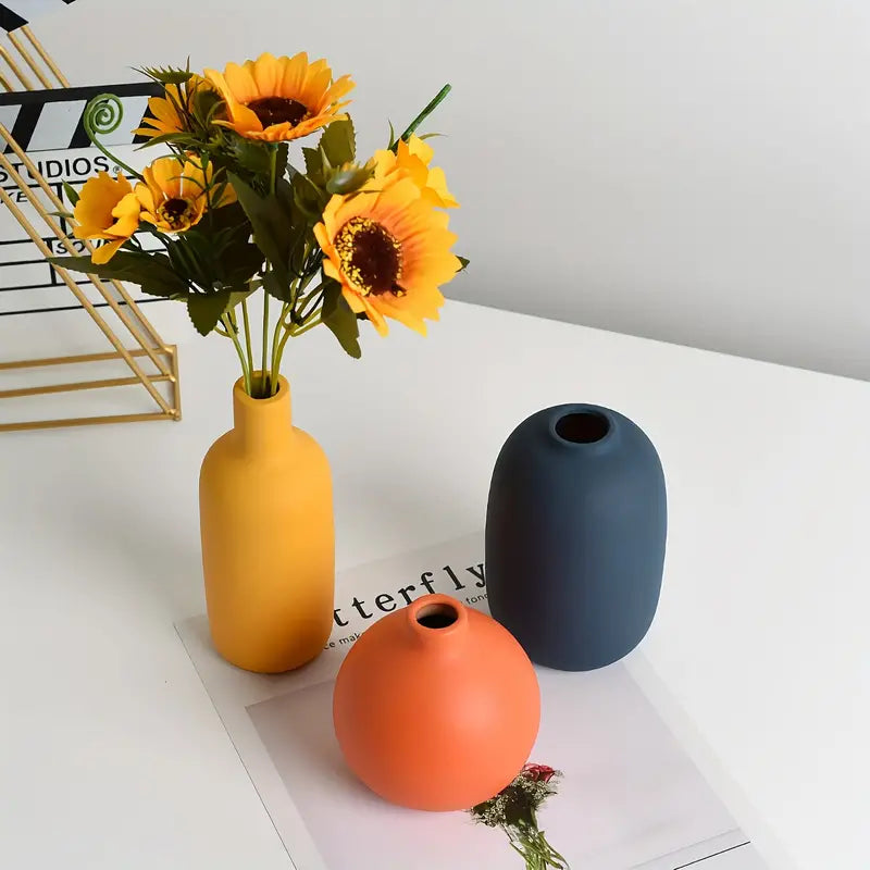 Decorative Nordic Flower Holder