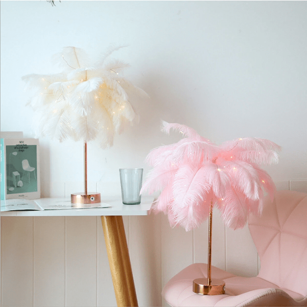 Elegant Ostrich Feather Table Lamp with Adjustable Branches – Battery Operated Cordless Design for Cozy Bedside or Living Room Lighting