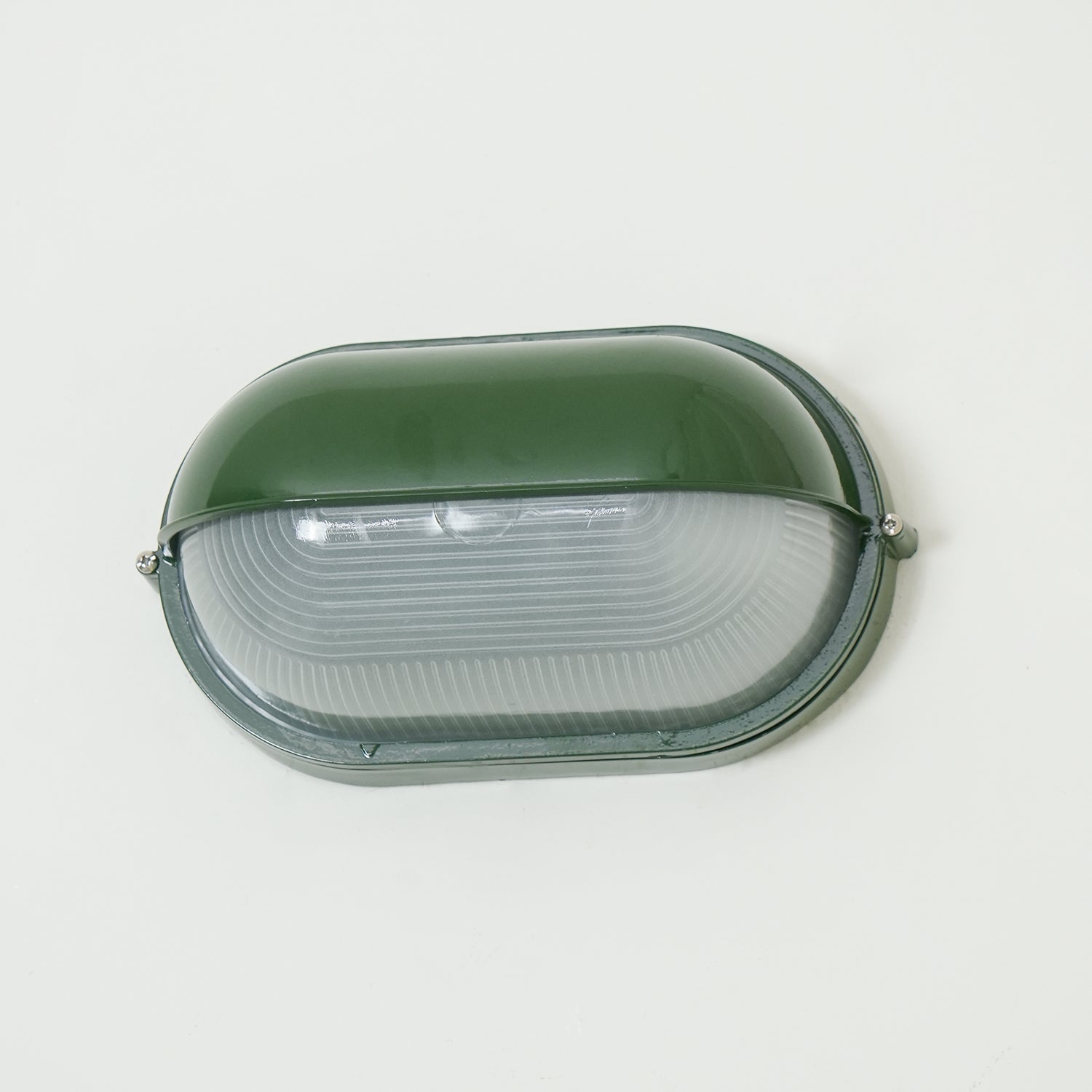 Industrial Outdoor Wall Lamp with Ribbed Glass Shade – IP65 Rated Exterior Wall Light for Patios and Porches