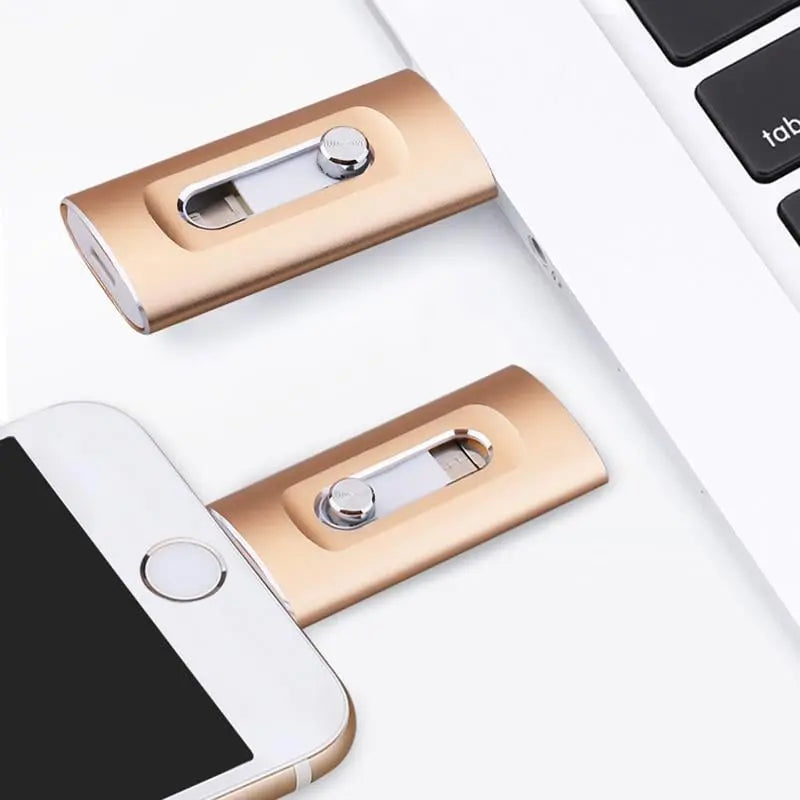 Lightning, USB-C and USB 3.0 Storage