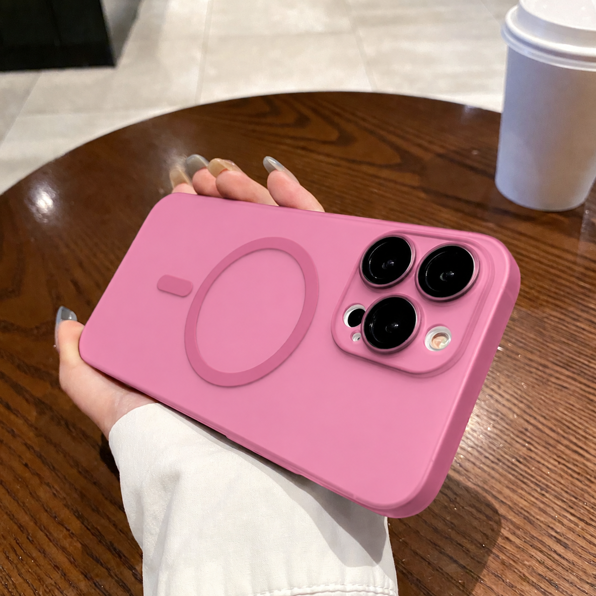 Magnetic iPhone 18 Pro & iPhone 18 Pro Max Phone Case