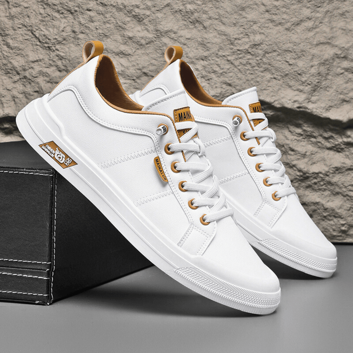 Men’s Minimalist Sneakers