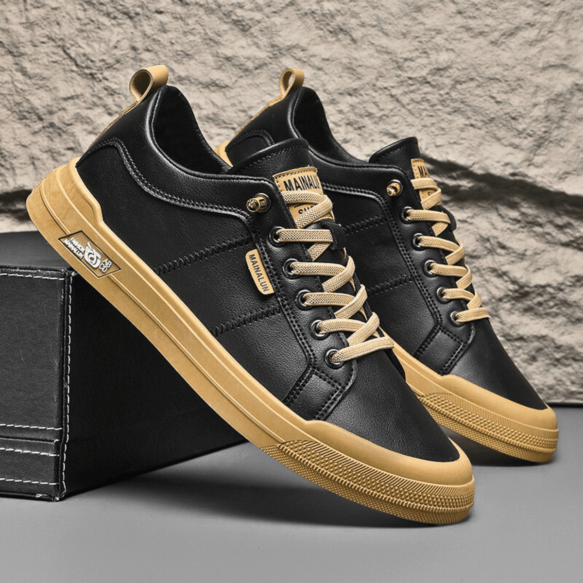 Men’s Minimalist Sneakers