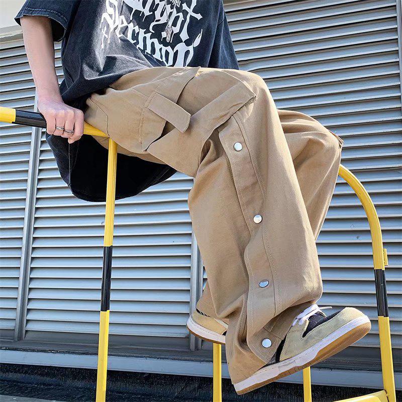 Men’s Wide-Leg Cargo Pants