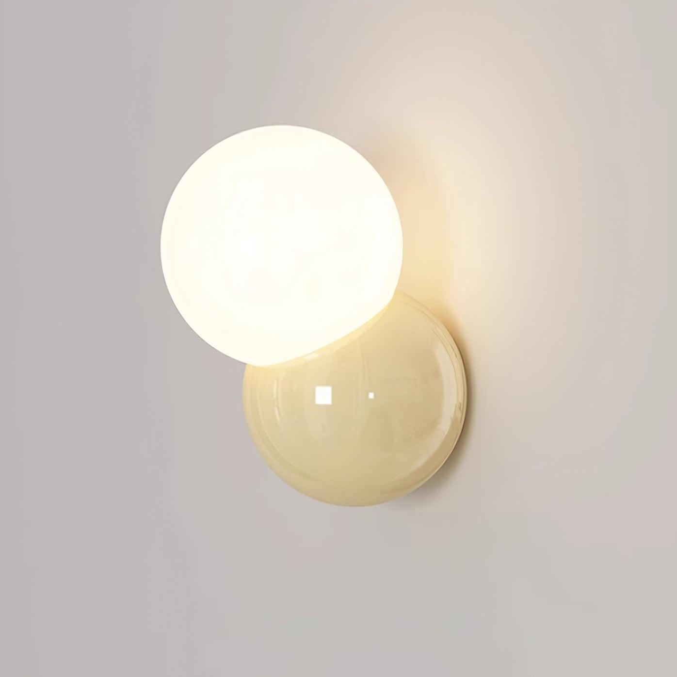 Minimalist Adjustable Round Wall Lamp