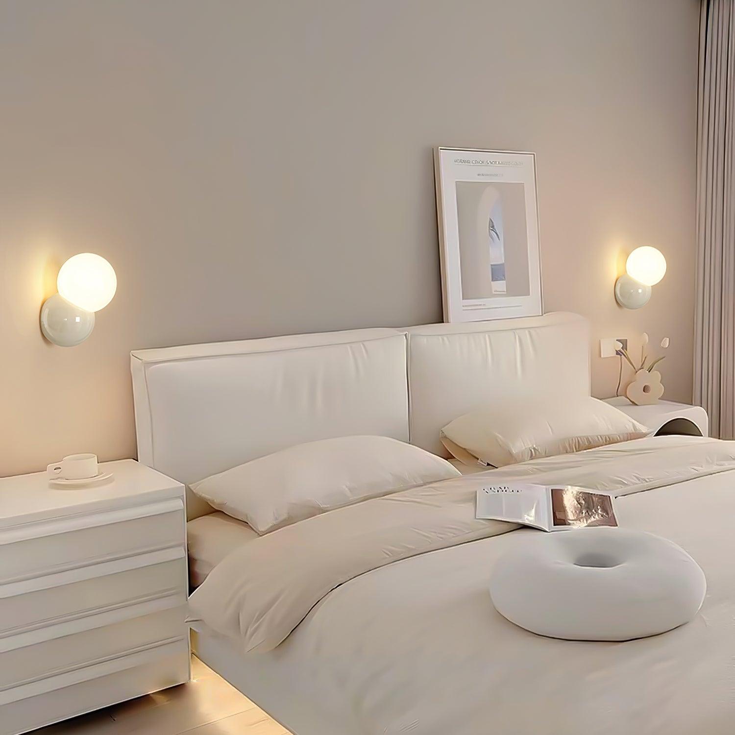 Minimalist Adjustable Round Wall Lamp