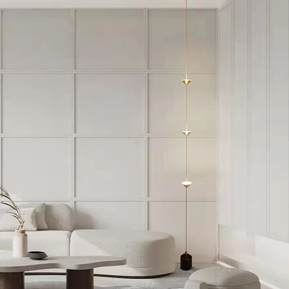 Modern Black Floor Lamp – Minimalist Linear Standing Lamp with 3 LED Bulbs for Living Room and Bedroom
