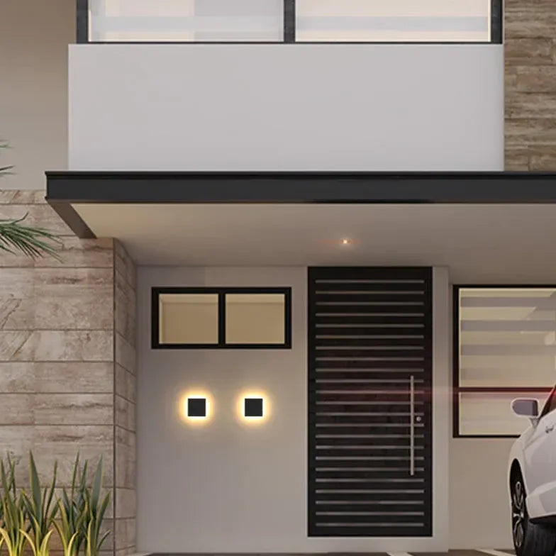 Modern Outdoor Wall Light – Square LED Lantern in Durable Aluminum for Garden and Exterior Use, IP65 Rated