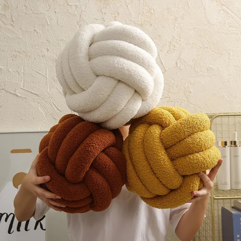 Multi-Size Cosy Throw Pillow